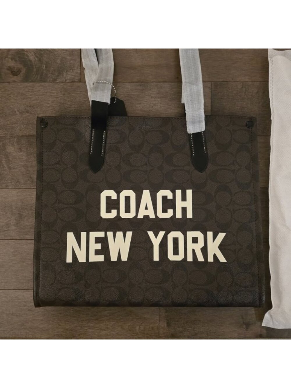 COACH Relay Tote Bag in Signature Canvas with Coach Graphics Women CY806 - Picture 3 of 9